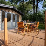 Ostseecamp One Nineteen, Mit E-bike Garage *