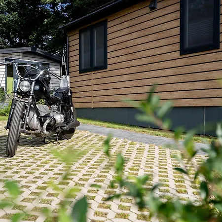 Ostseecamp One Nineteen, Mit Motorradgarage Holiday home *