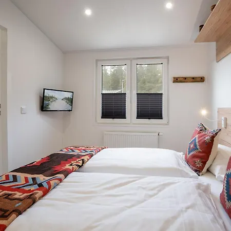 Ostseecamp One Nineteen, Mit Motorradgarage *