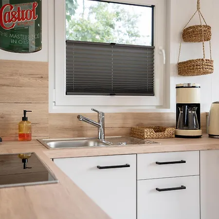 Ostseecamp One Nineteen, Mit Motorradgarage