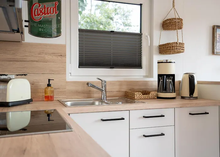 Ostseecamp One Nineteen, Mit Motorradgarage